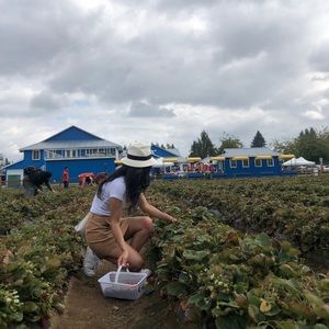 Meet your Posher, Damaris